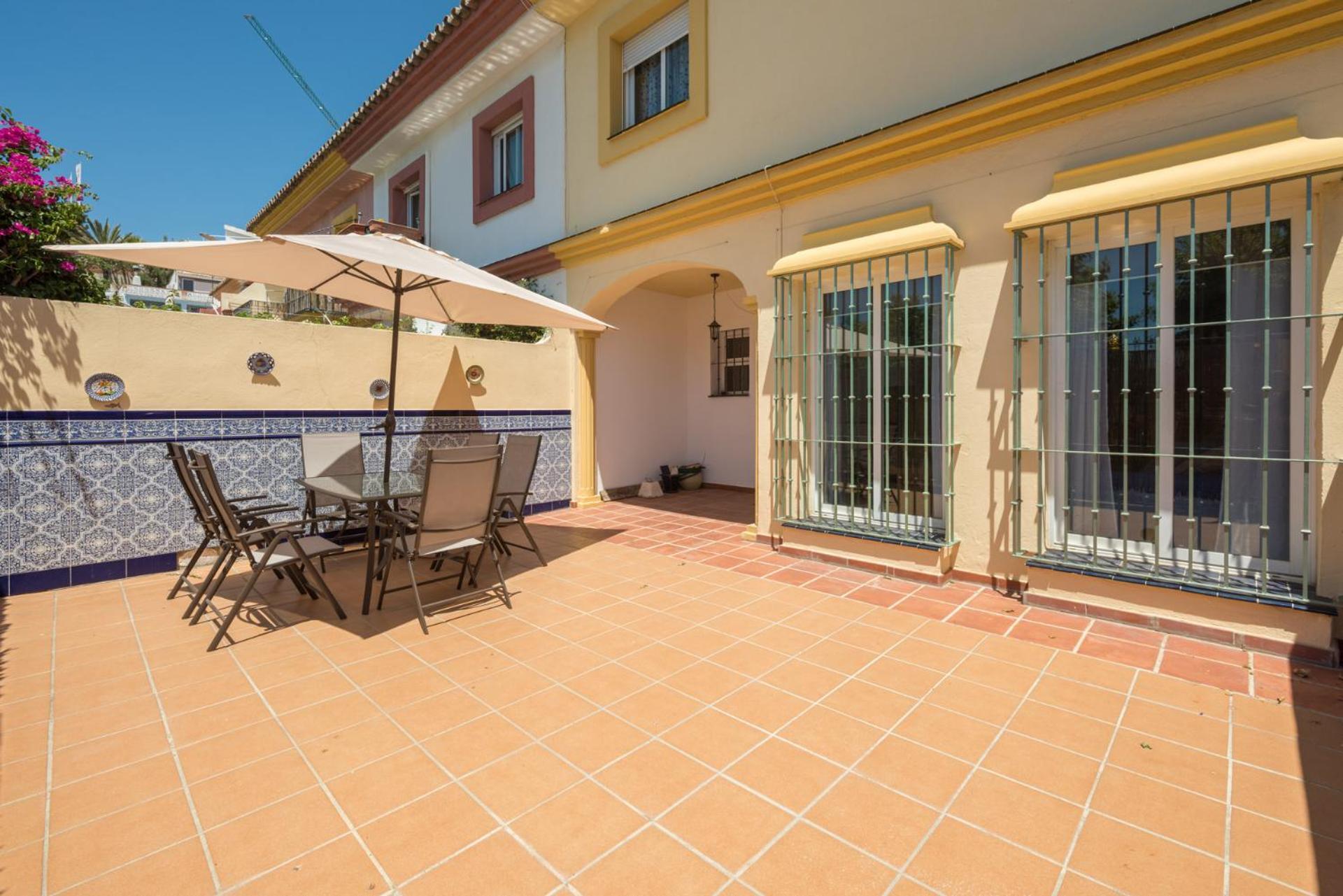 Castillo Sohail Townhouse Near The Beach By Costarentals - Ref 101 Fuengirola Buitenkant foto
